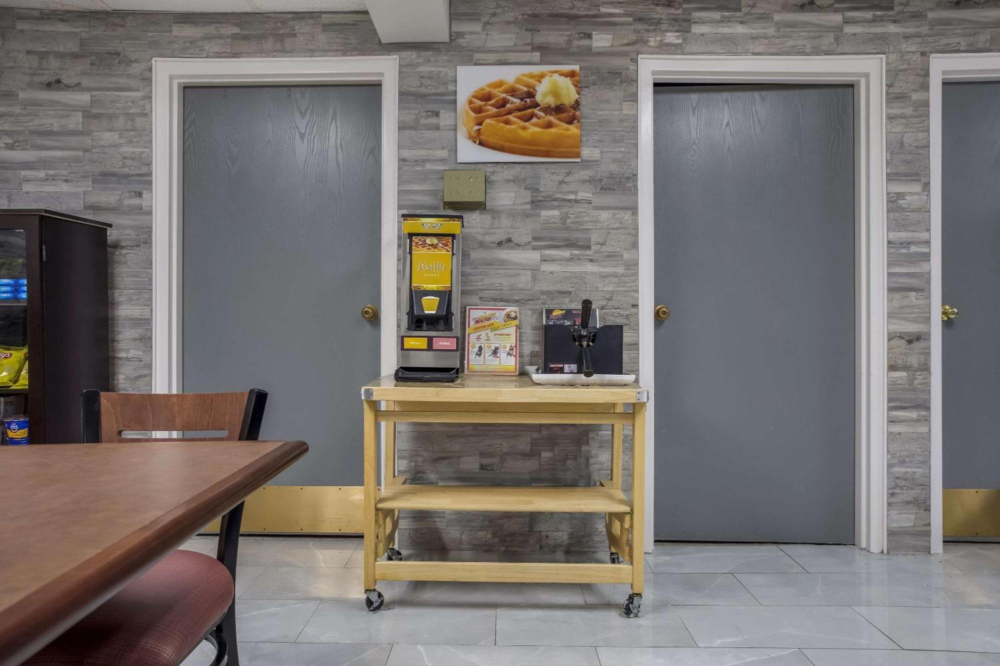 Quality Inn Τολέδο Εξωτερικό φωτογραφία